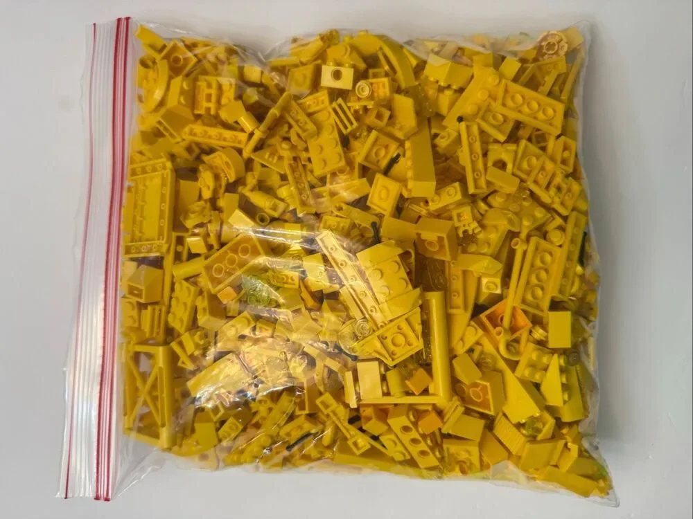 LEGO Various Shades of Yellow & Gold Assorted Bricks Pieces 1 lb 15.7 oz bag